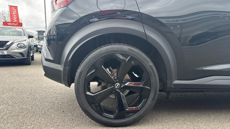 Nissan Juke 1.0 DiG-T Tekna 5dr DCT Petrol Hatchback